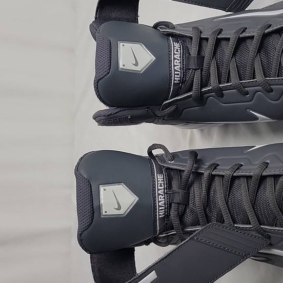 Nike Huarache Baseball Cleats - Picture 7 of 8